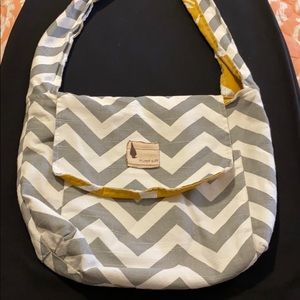 Flipped bird reversible bag